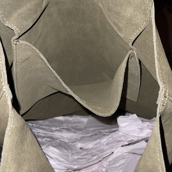 NWT Universal Thread Suede Purse - Picture 3 of 4